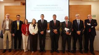 Un momento de la presentación del informe en el Rectorado de la UMA.