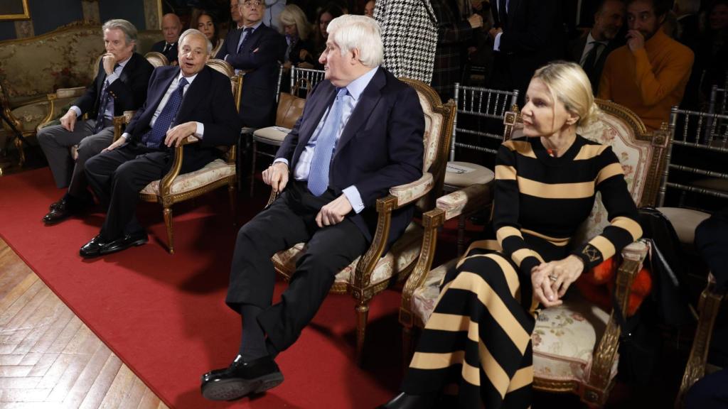 Alfonso Díez, Fernando Martínez de Irujo Carlos Fizt James Stuart y Eugenia Martínez de Irujo.