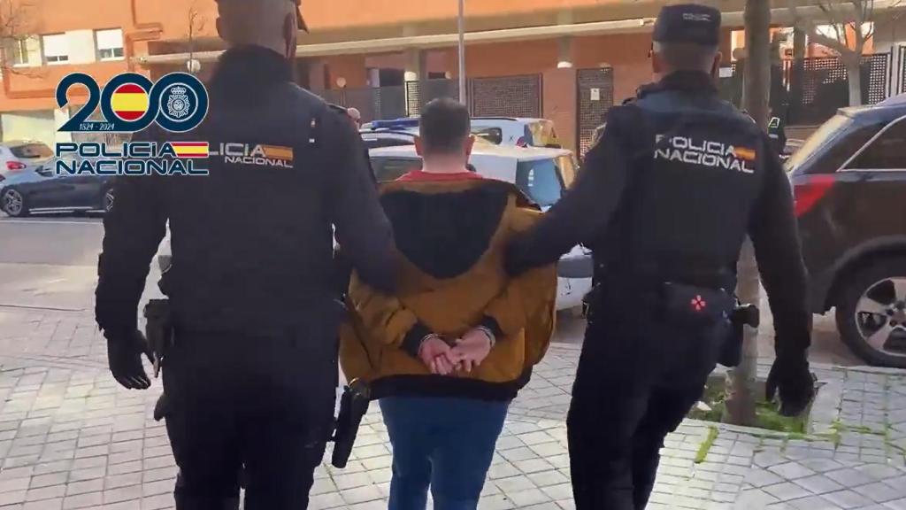 El'groomer' detenido por la Policía Nacional.