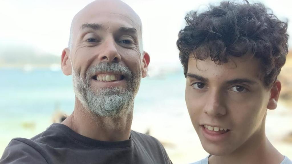 El periodista Fernando Bernácer y su hijo Javier.