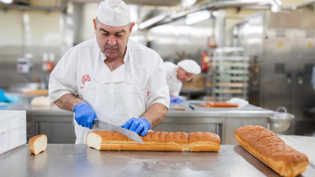 Santo Tomé emplea pan artesano para sus torrijas.