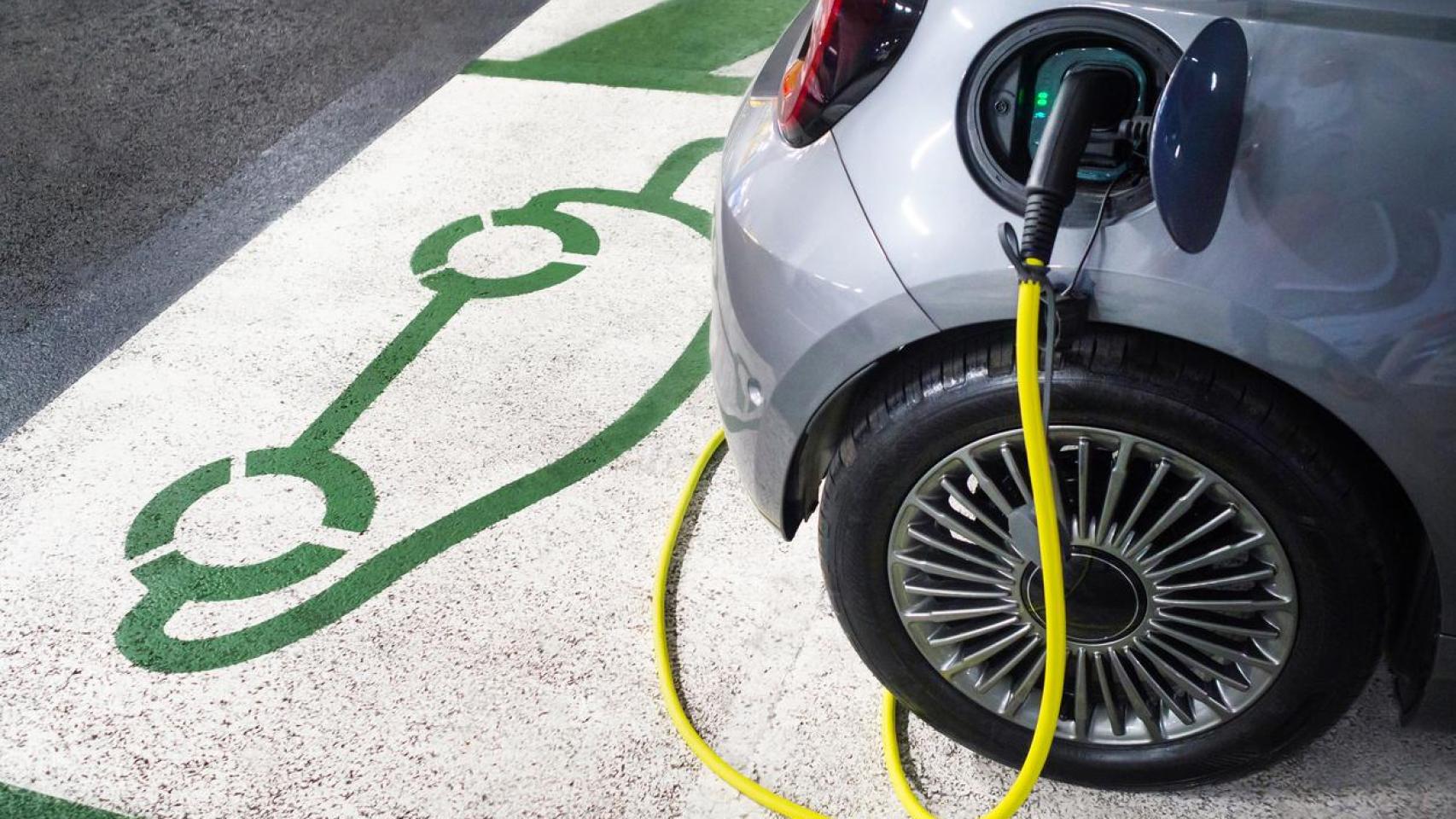 La electromovilidad como refugio económico: cuando recargar es más estable que repostar
