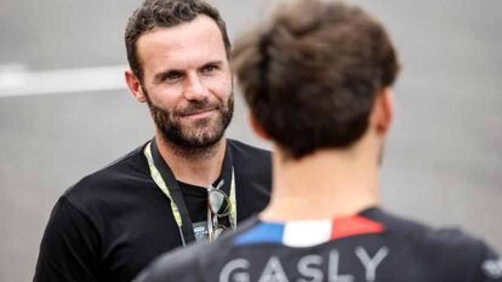 Juan Mata, accionista del equipo alpino.