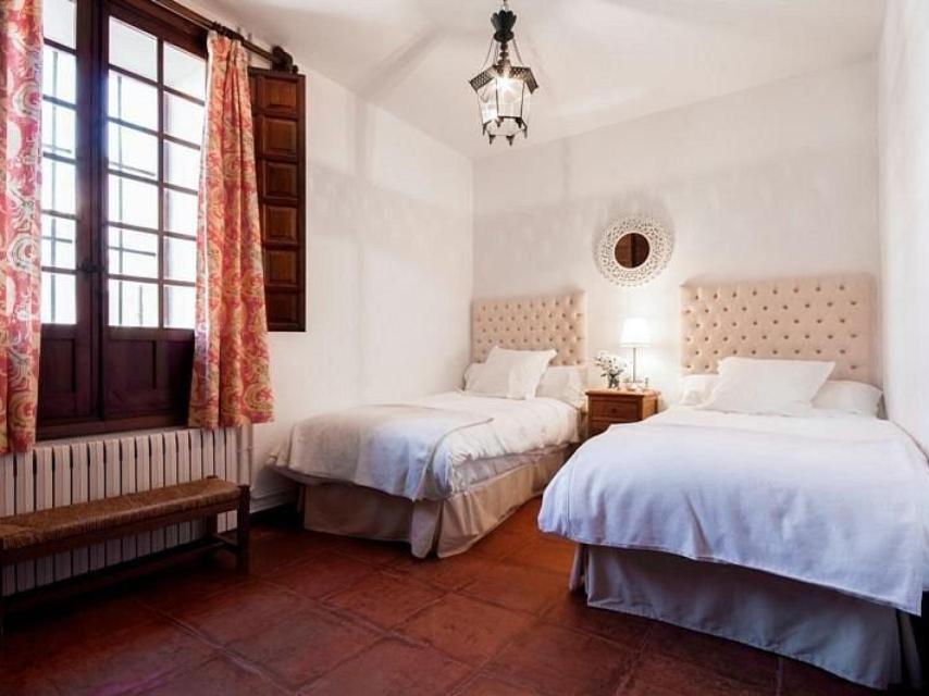 Dormitorio de El Recreo de San Cayetano, finca de Cayetano Rivera en Ronda.