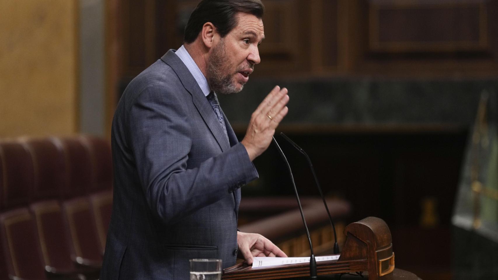 Óscar Puente, sobre la crisis del AVE Málaga-Madrid: "Es absurdo discutir esto en el Congreso; es vergonzoso traerlo"