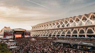 La celebración en la Ciudad de las Artes de festivales como Les Arts. EE