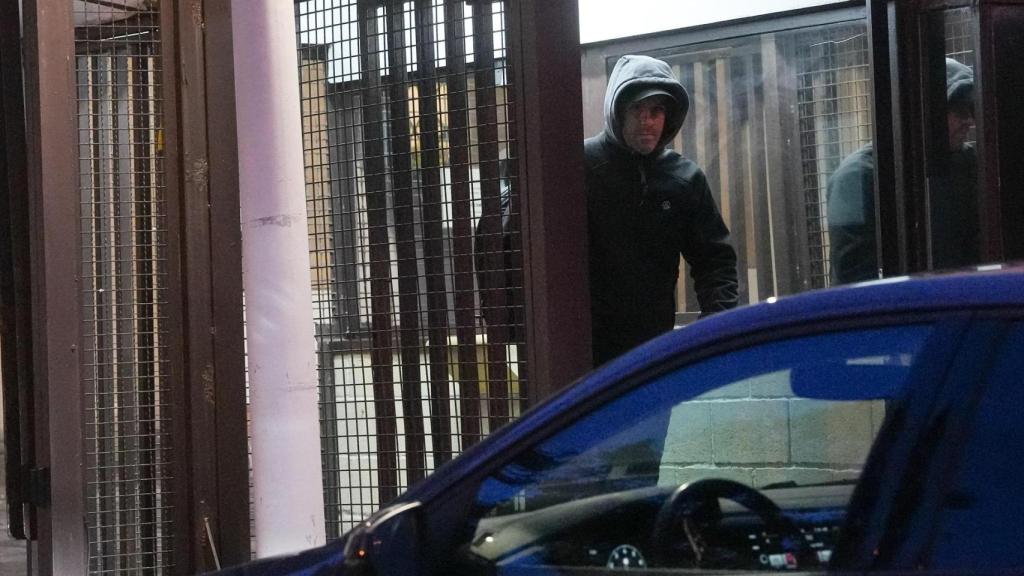 El exjefe militar de ETA Garikoitz Aspiazu Rubina, alias 'Txeroki', a su salida de la prisión de Martutene (Guipúzcoa).