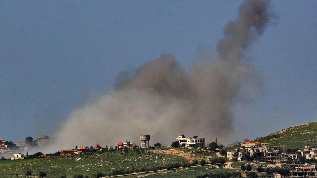 Ataque de un misil israelí en el Líbano.