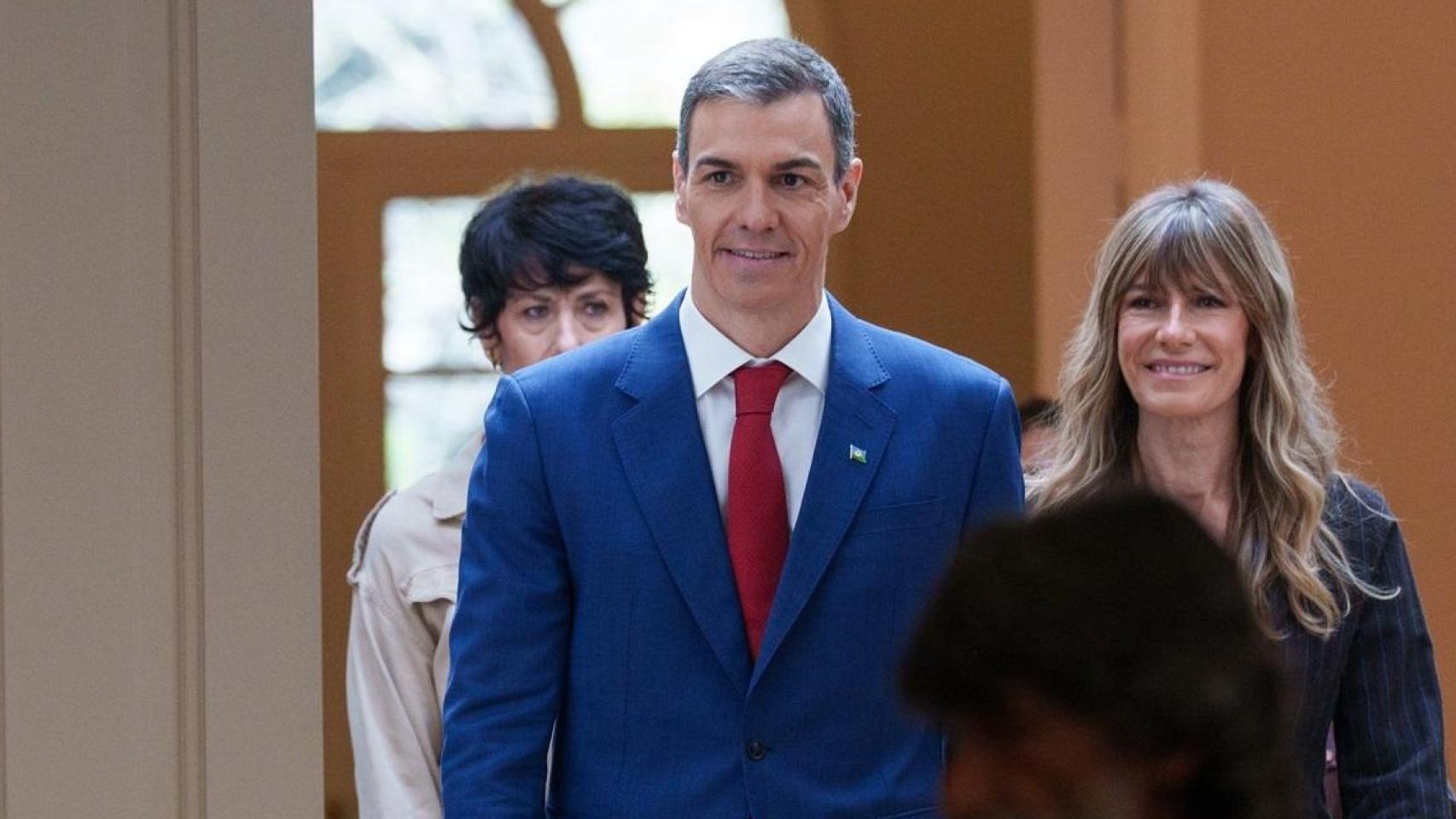 EuropaPress_7310781_presidente_gobierno_pedro_sanchez_mujer_presidente_gobierno_begona_gomez.jpg