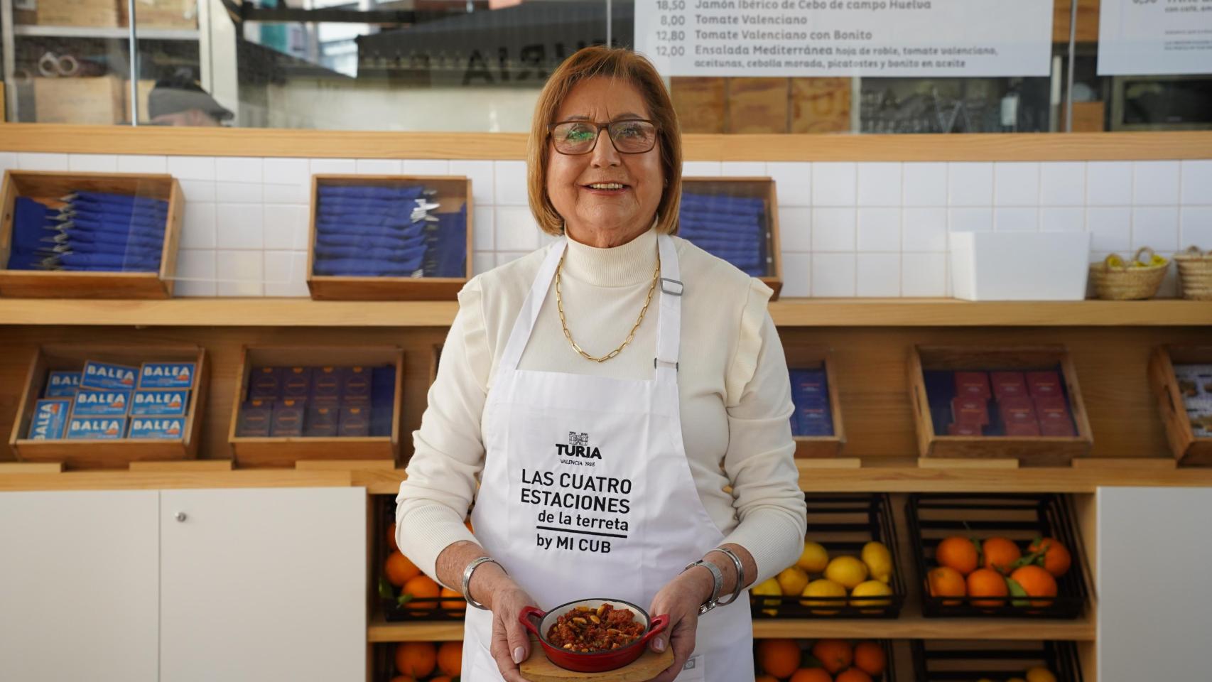 Paqui Martí, vecina de El Cabanyal, cocina la mejor 'titaina' de Valencia.