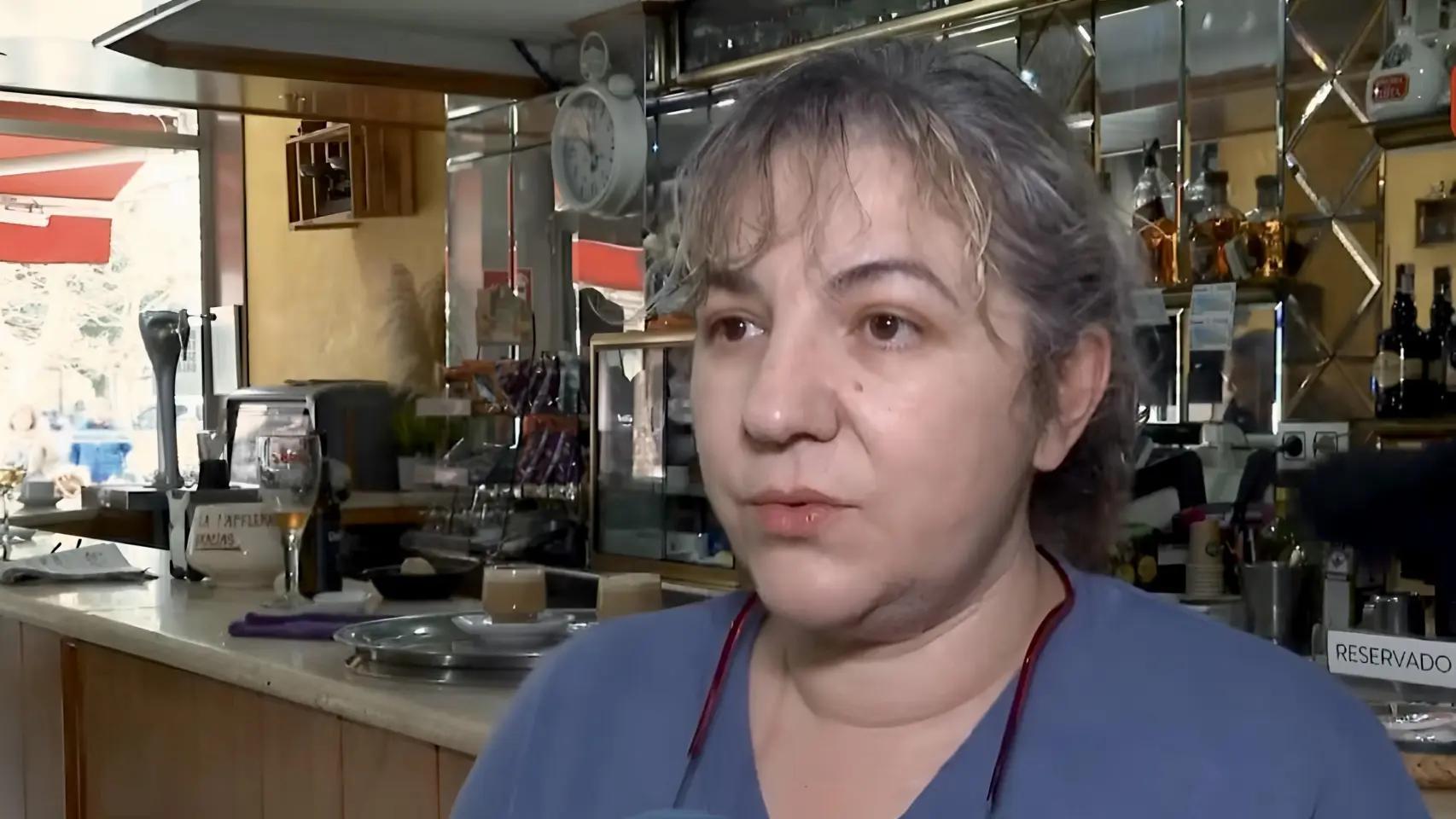 Mar, la dueña del bar que ha prohibido los pagos con tarjeta.