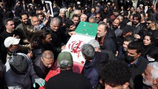 Funeral en Teherán por una de las víctimas de la guerra de Irán.
