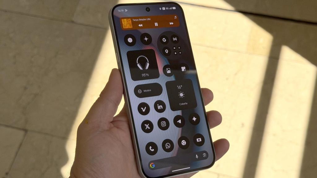 Nothing Phone (4a) Pro