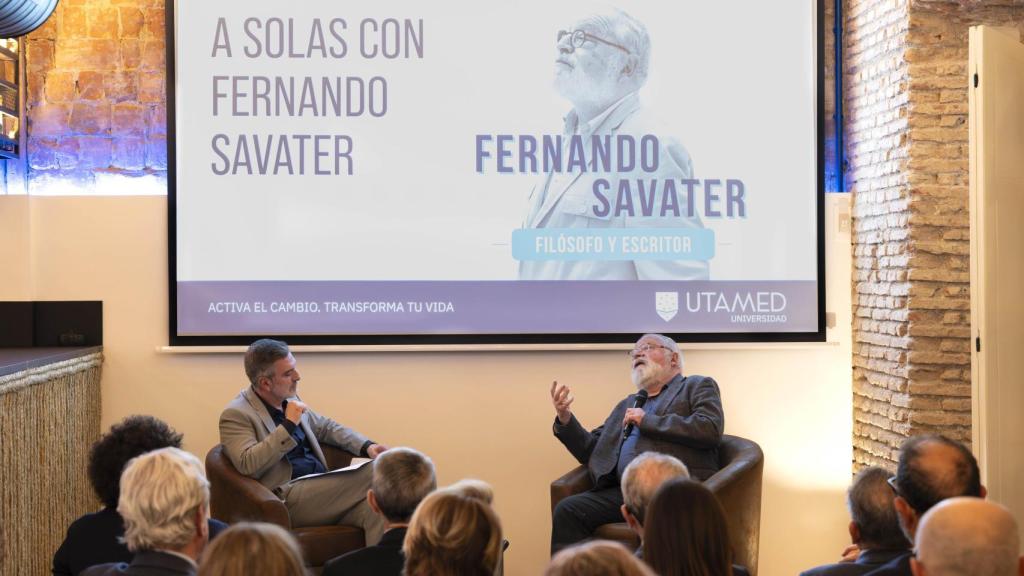 Fernando Savater durante su intervención en el Ágora UTAMED.