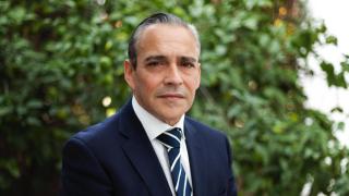 Román Ceballos. EE