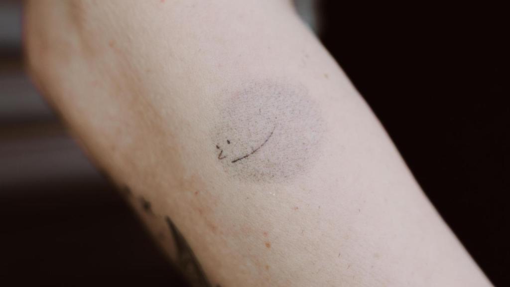Paula se ha tatuado el Solete Repsol.