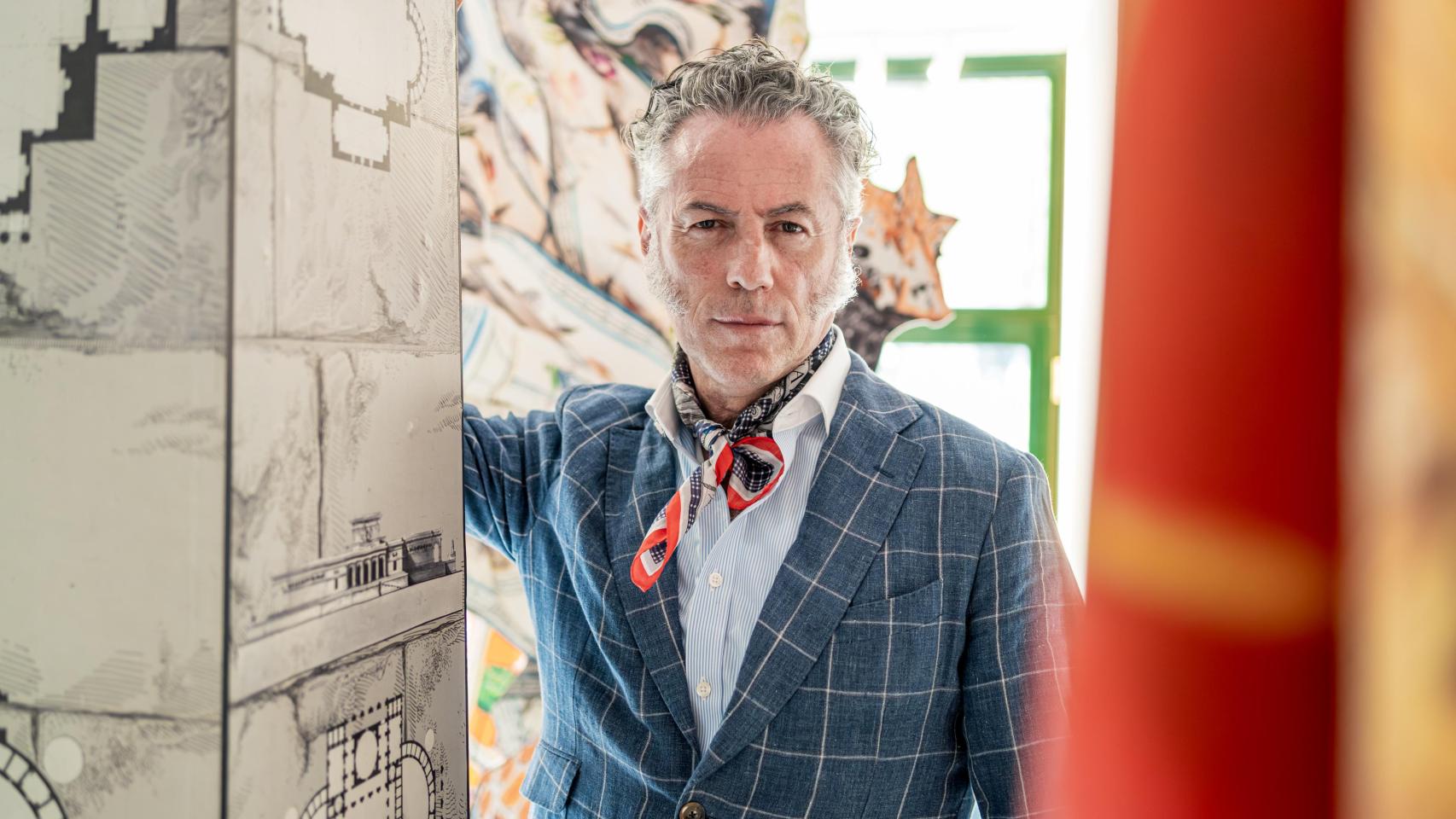Ignacio Goitia en su tienda en Plaza de las Salesas, en Madrid.