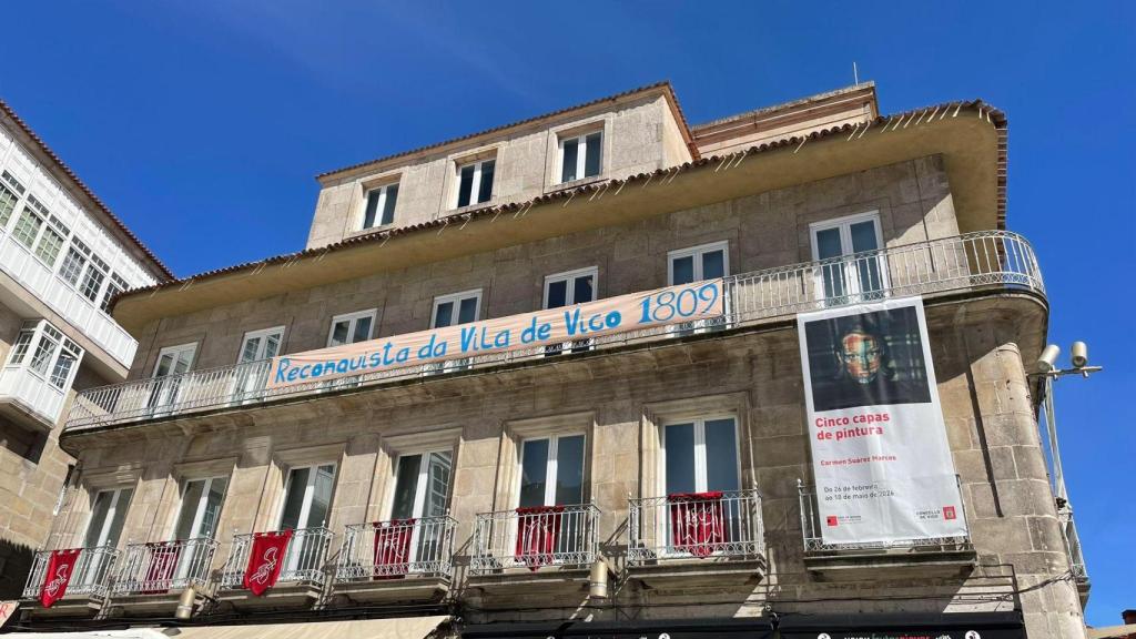 Fachadas engalanadas para La Reconquista de Vigo.