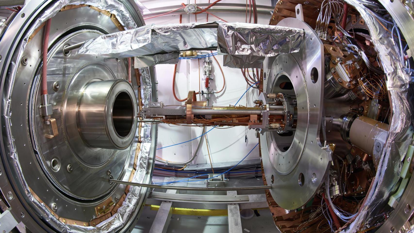 Esta es la trampa de antimateria en AEgIS, uno de los experimentos que estudian la antimateria en el CERN.