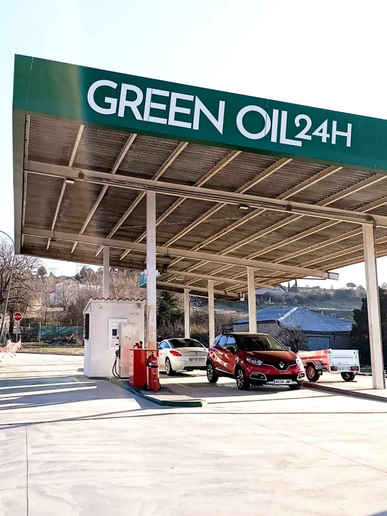 Gasolinera Green Oil que Beatriz y Ángel quieren reabrir en Villanueva.