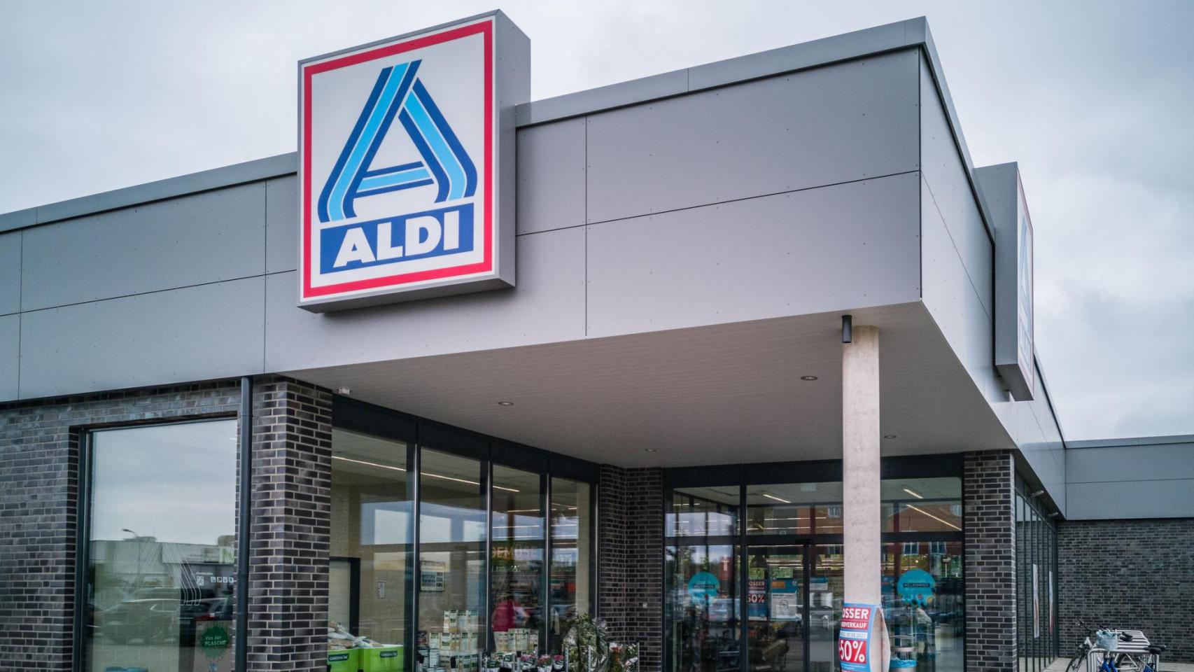 Fachada Aldi.