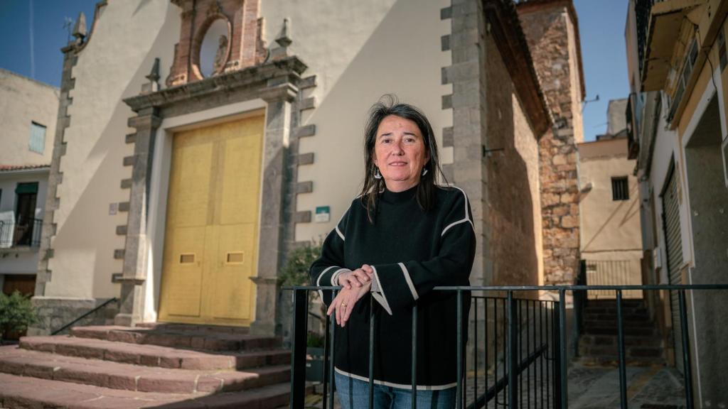 Blanca Ribelles junto a la Ermita de la Sangre en Sagunto.