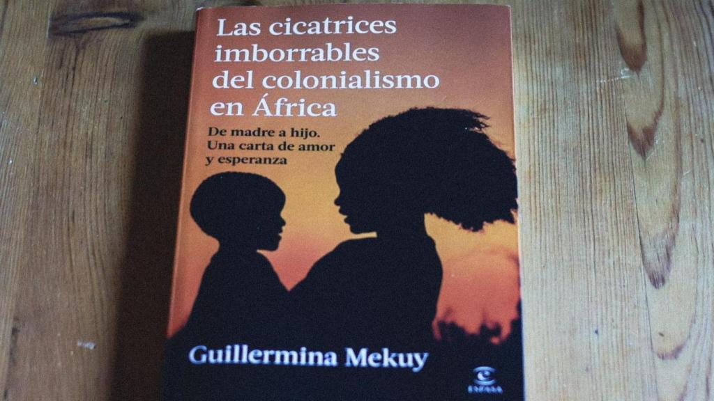 El libro es una obra escrita en forma de carta a su hijo para despertar su conciencia y sentido de pertenencia.