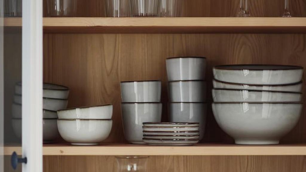 Imagen de una vajilla de Ikea.