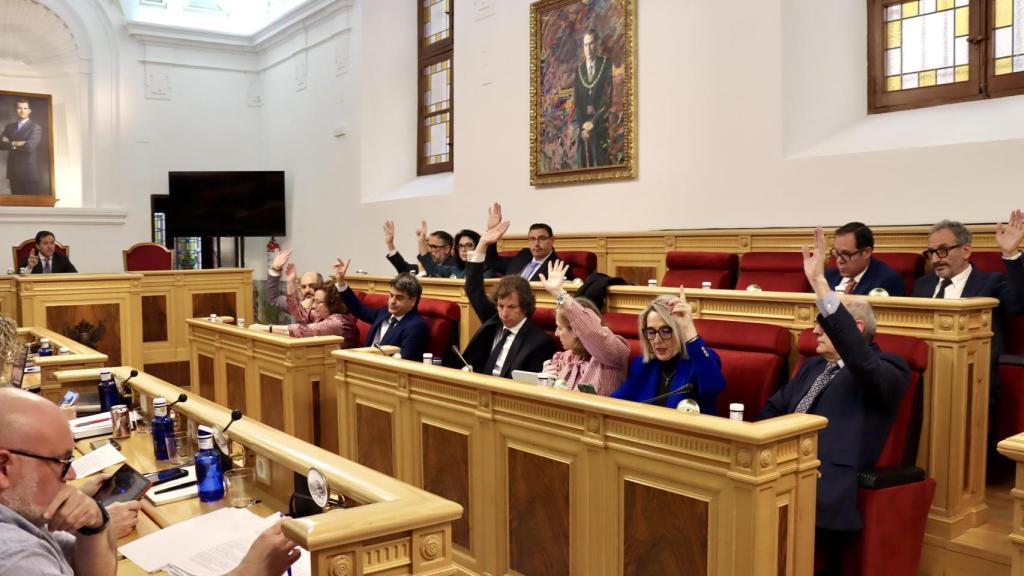 El PP y Vox han votado a favor de instar al Ministerio a que intervenga y garantice la conservación de este elemento patrimonial de la ciudad.