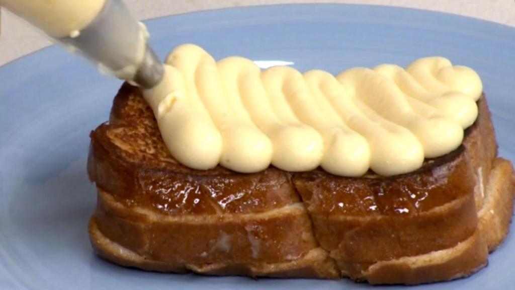 Torrija de Daniel Yranzo con pan brioche y crema pastelera