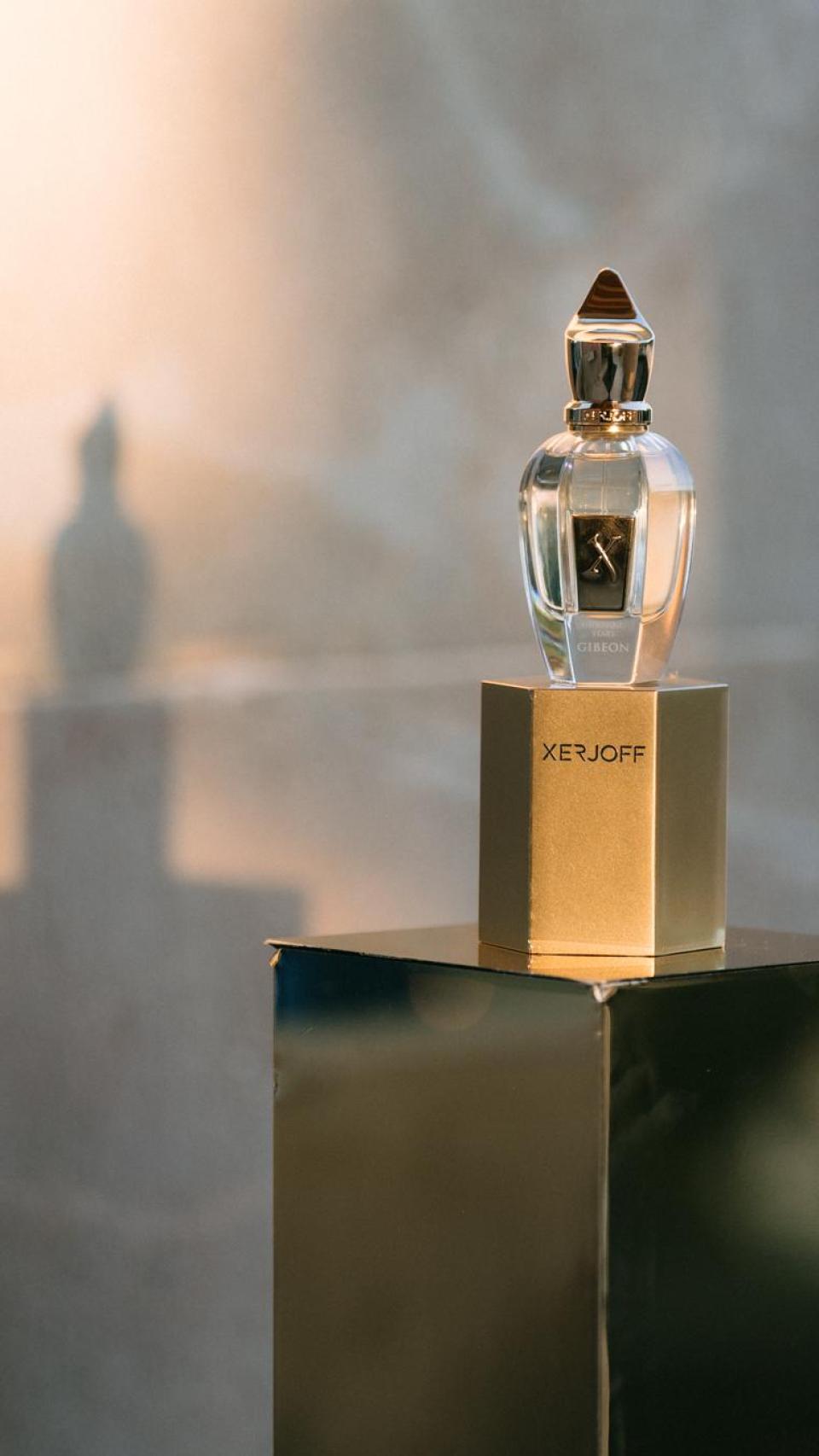 Córner de la 'boutique' de Barcelona con uno de sus perfumes.