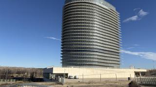 La Torre, vista desde el parque del Agua de Zaragoza.