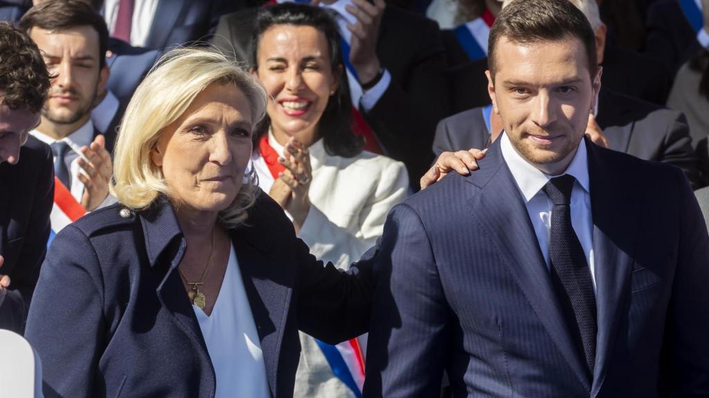 Marine Le Pen y Jordan Bardella, de Rassemblement National (RN)