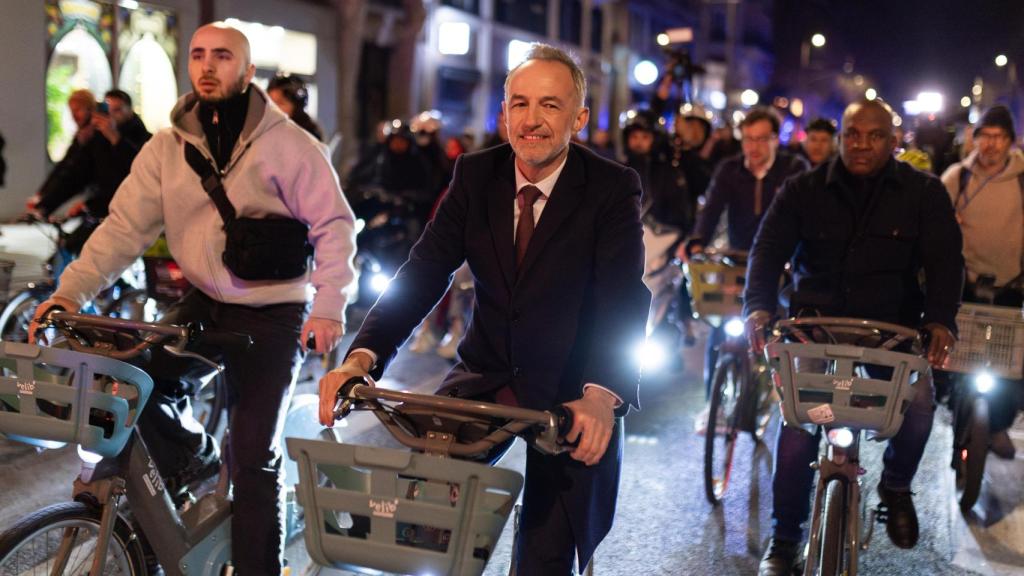 Emmanuel Gregoire, en la noche de su victoria como alcalde de París.