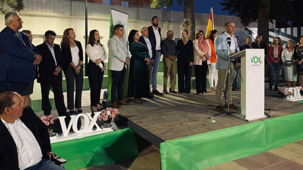 Garre, en un acto de Vox en Torre Pacheco, con la asistencia del entonces presidente provincial de Vox en Murcia, José Ángel Antelo.