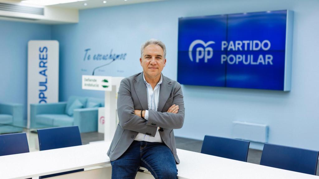 El vicesecretario de Política Autonómica y Municipal y Análisis Electoral del PP en la sede en Málaga.