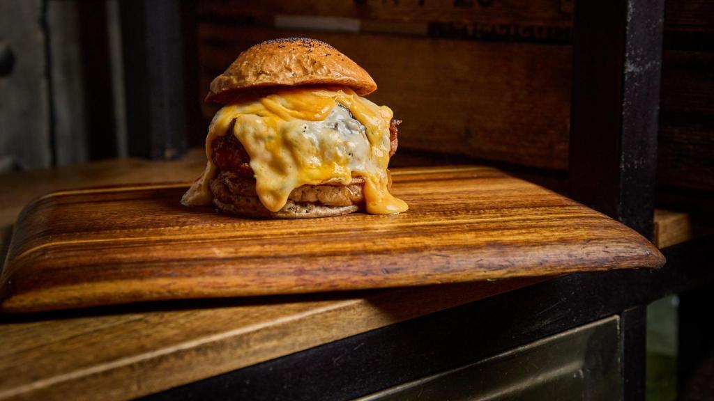 La hamburguesa NY Cheeseburger de La Bistroteca.