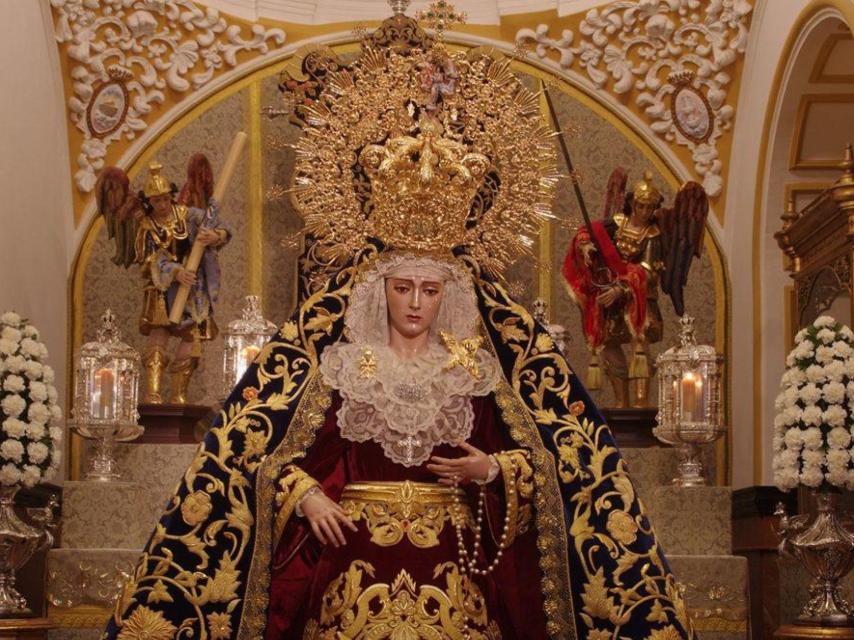 María Santísima de las Lágrimas y los Favores.