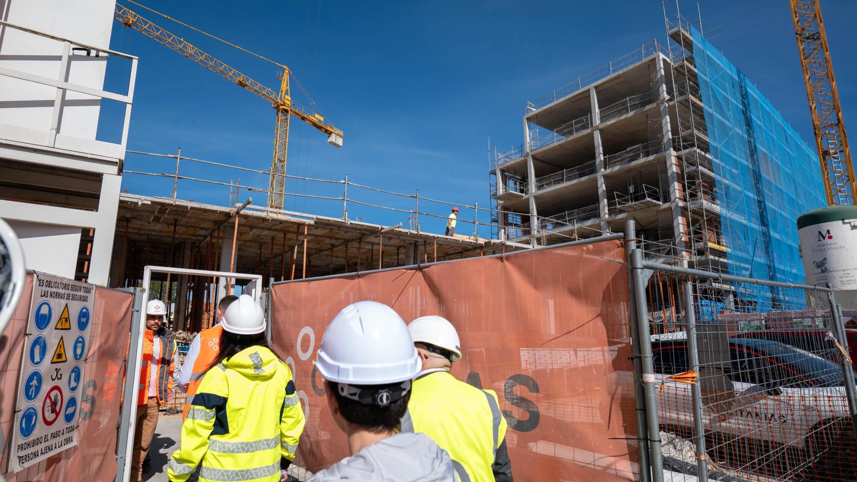 Obras de vivienda pública en la parcela 10 del polígono 1 de Navia, en Vigo, a 26 de marzo de 2026