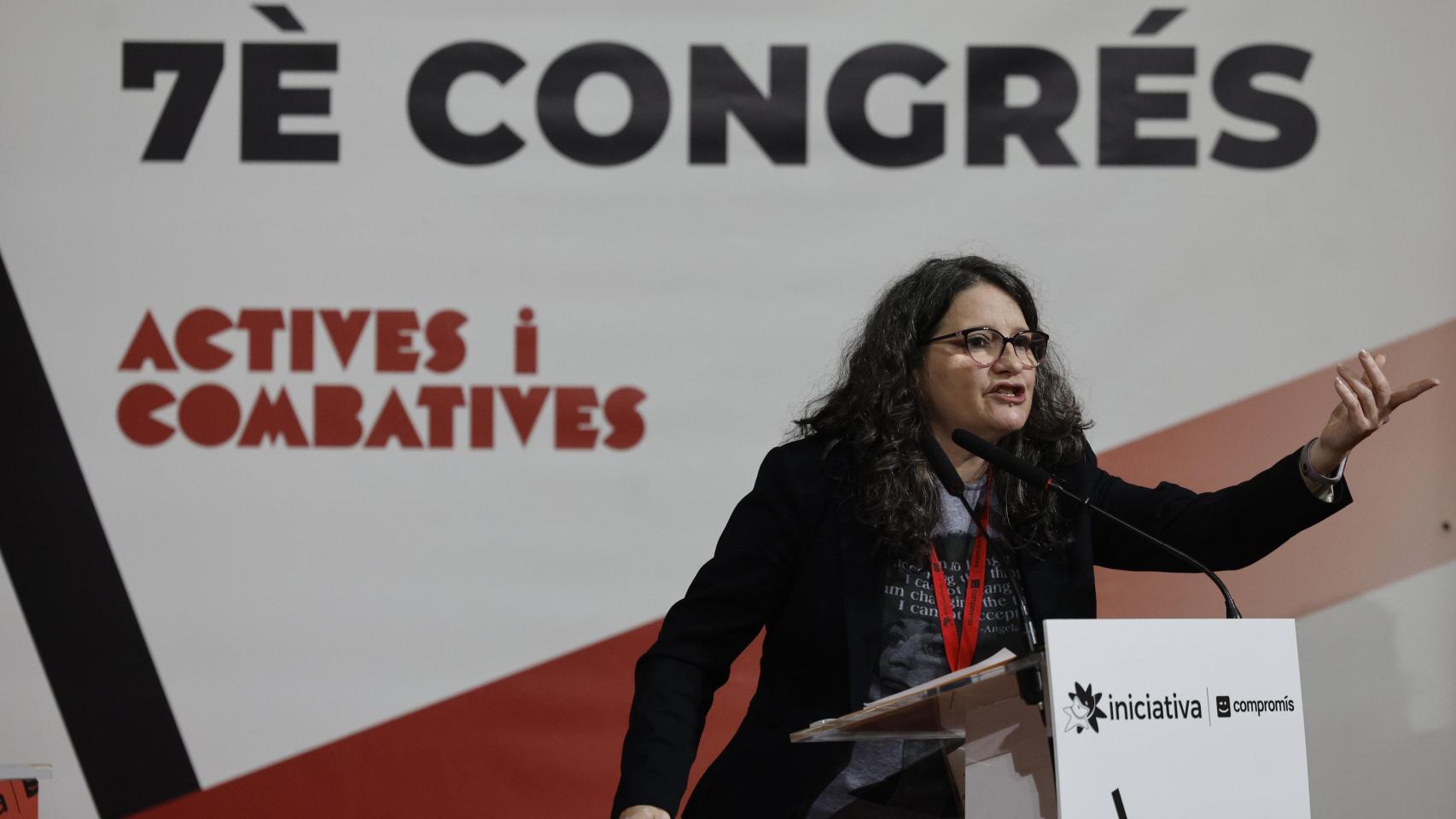 La exvicepresidenta del Gobierno valenciano, Mónica Oltra, interviene en el VII congreso ordinario de Iniciativa. Efe / Kai Försterling