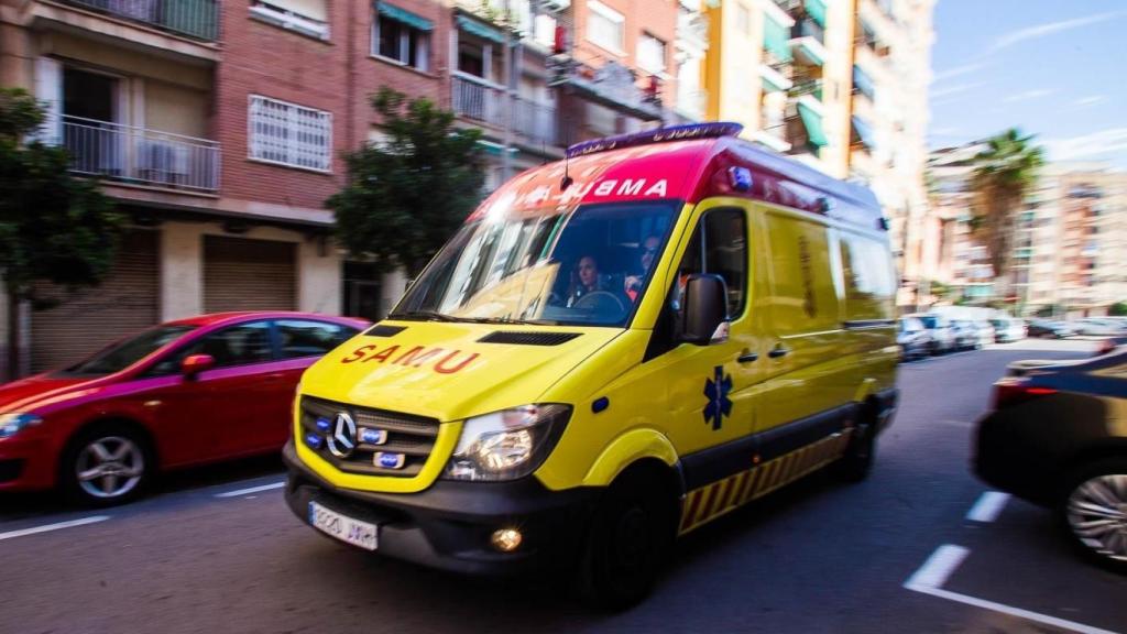 Imagen de recurso de una ambulancia del SAMU. Tcastro
