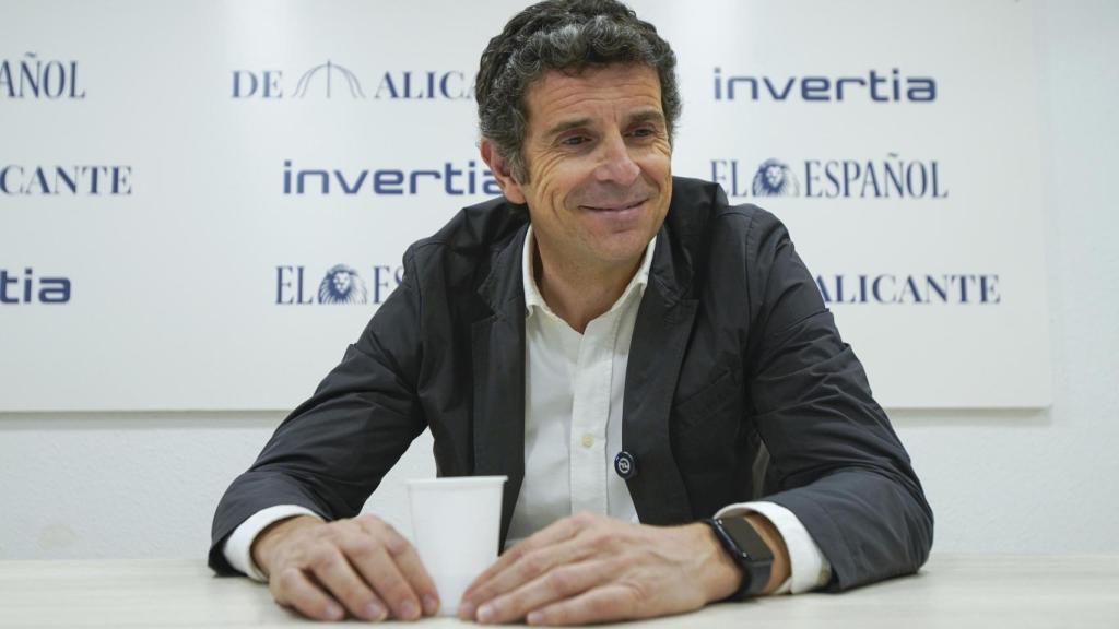 Alfredo Millá durante su entrevista en la sede de EL ESPAÑOL De Alicante.