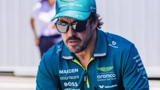 Fernando Alonso, en el paddock de la F1