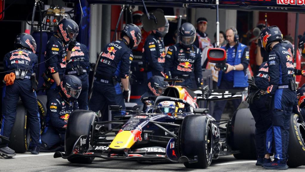 Max Verstappen, al volante de su Red Bull, en el GP de Japón 2026
