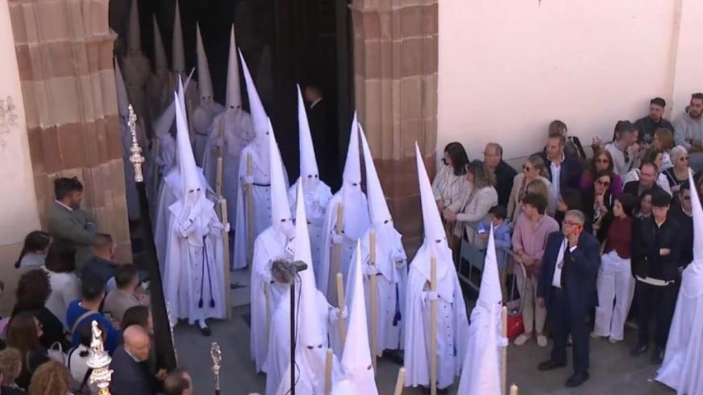 La salida de los nazarenos desde San Felipe Neri.