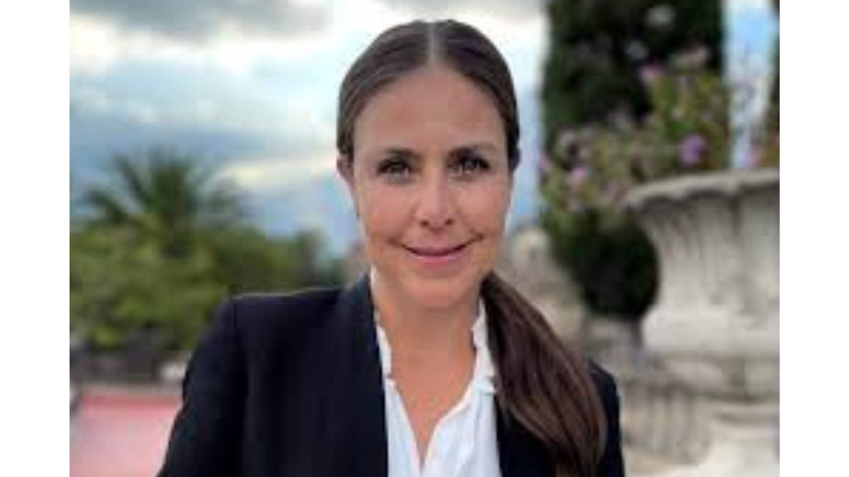 Adriana Vega Vázquez Mellado 