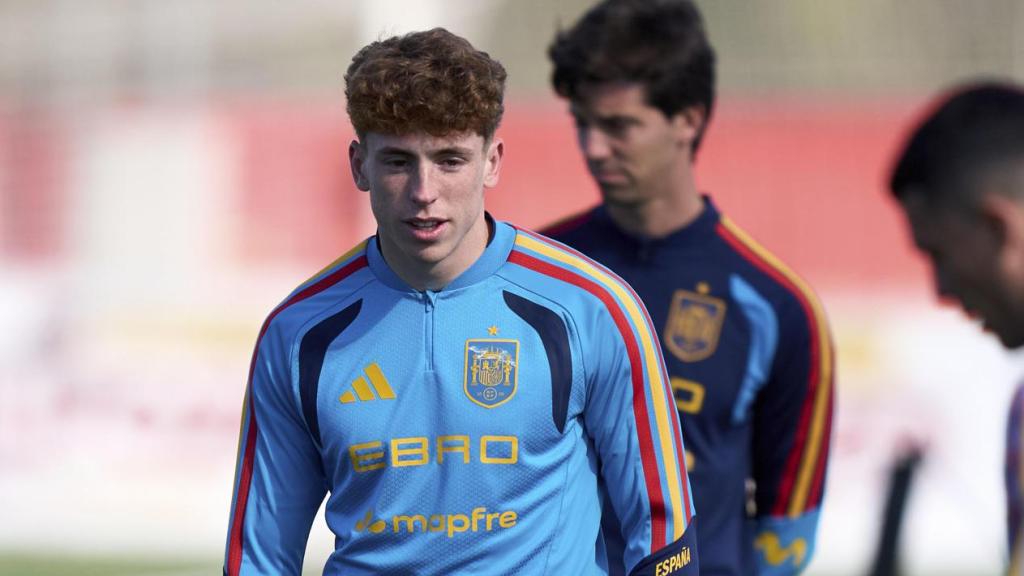 Víctor Muñoz, en un entrenamiento de la Selección