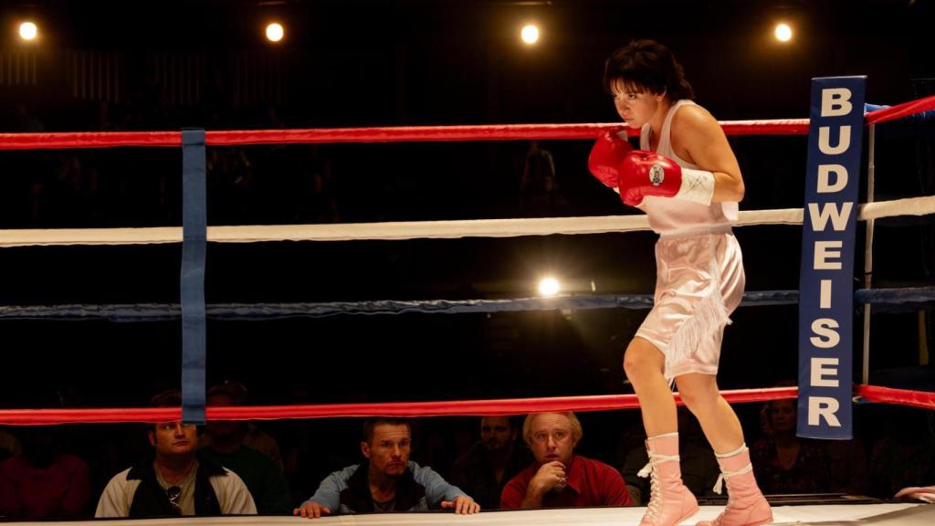 La actriz en una escena de boxeo.