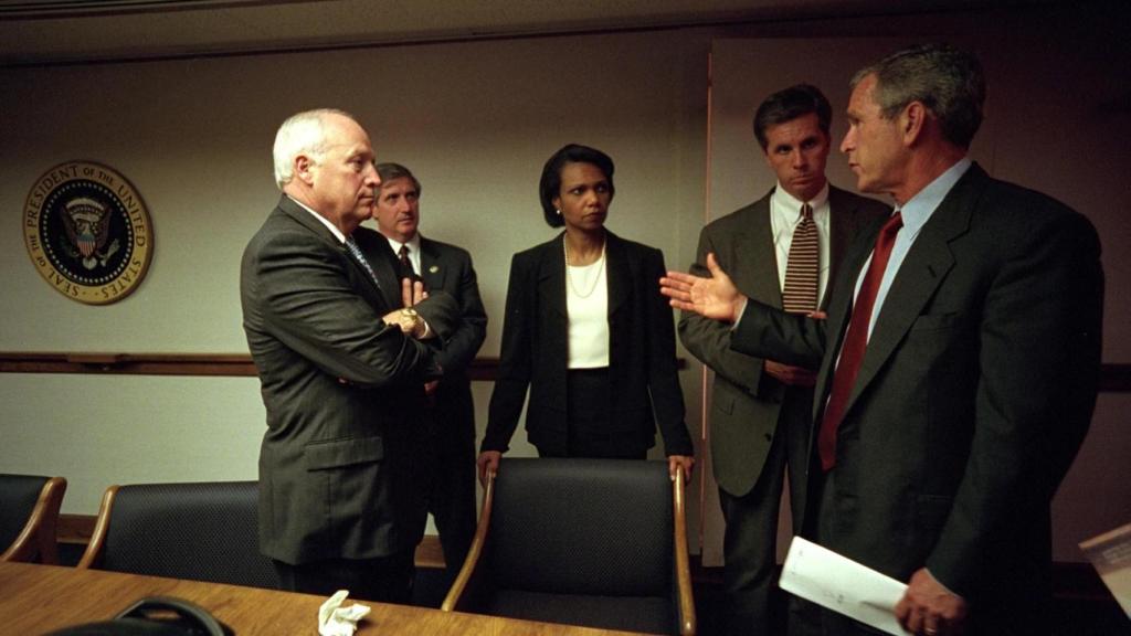President George W. Bush and Vice President Dick Cheney talk at the PEOC during the 9/11 crises