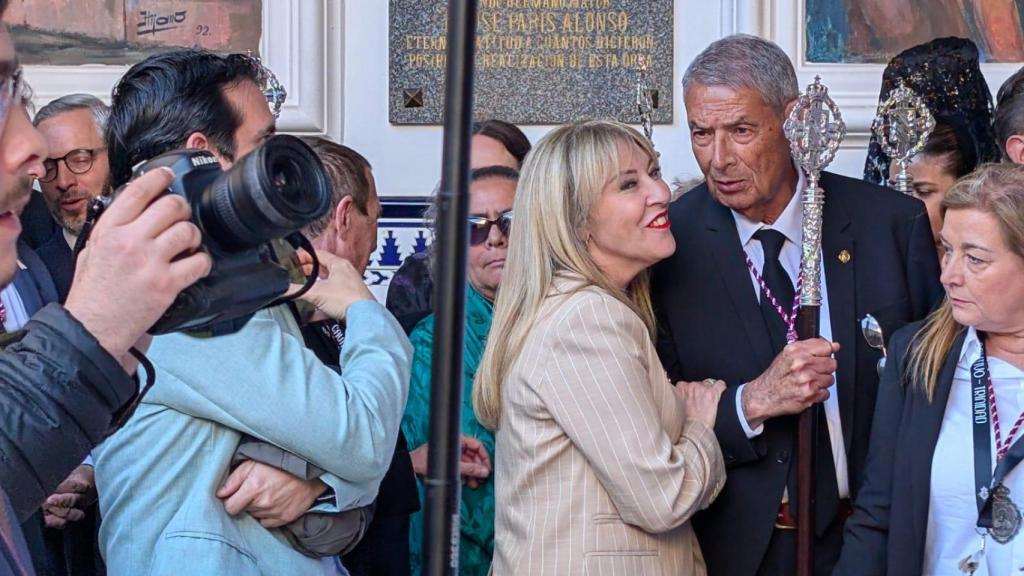 Carolina España y María del Monte.